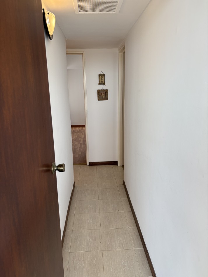 Departamento en Pinamar centro, piso alto, con maravillosa vista al mar