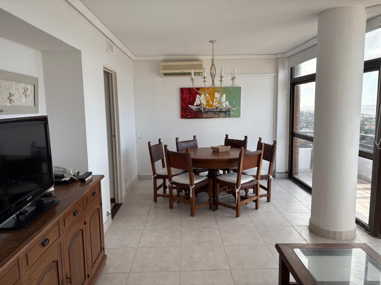 Departamento en Pinamar centro, piso alto, con maravillosa vista al mar