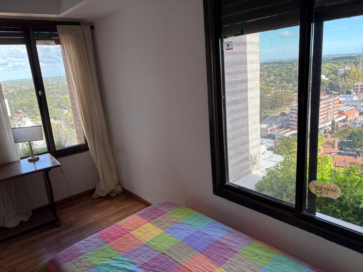 Departamento en Pinamar centro, piso alto, con maravillosa vista al mar