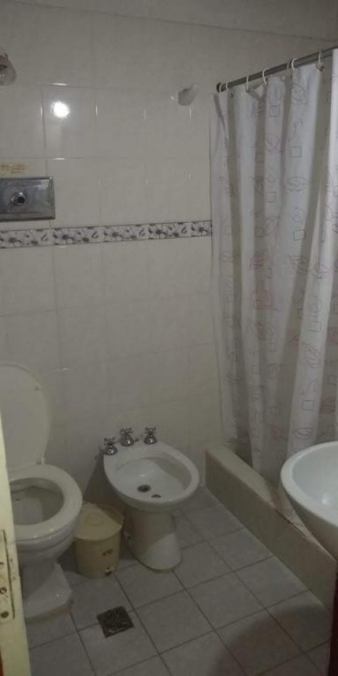 Casa muy comoda en Valeria a 3 cuadras del mar