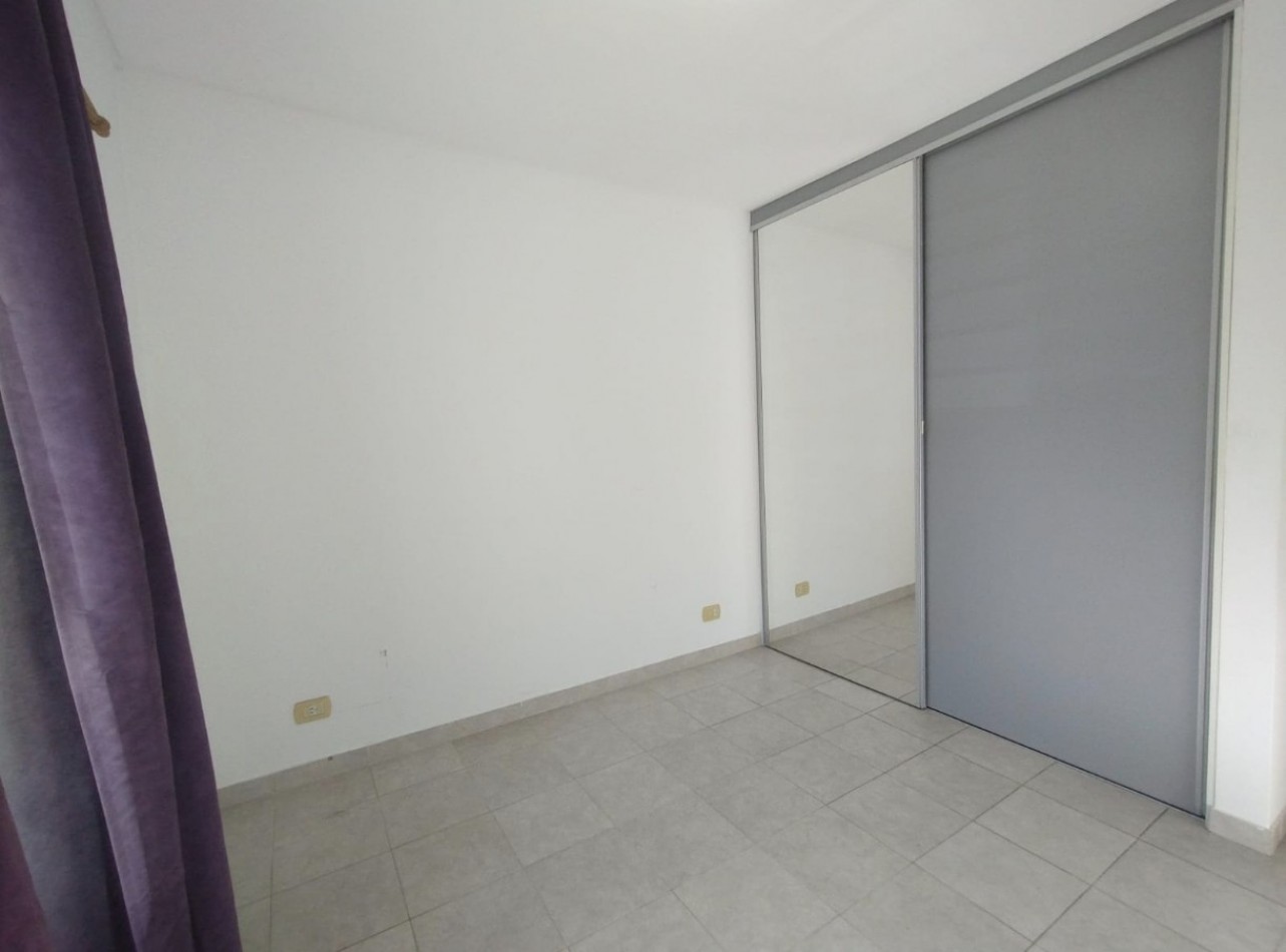 Dos ambientes con cochera en alquiler en Bella Vista