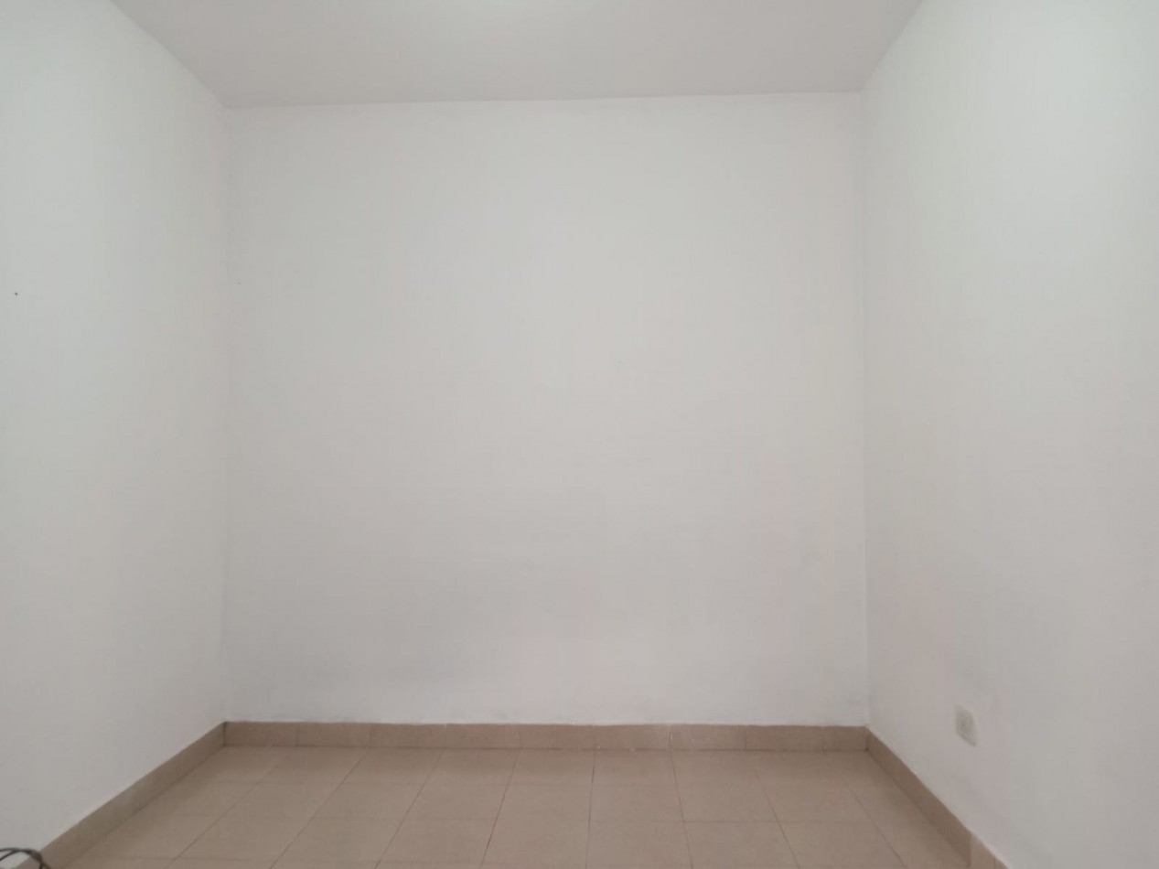 DOS AMBIENTES CON PATIO EN ALQUILER EN BELLA VISTA