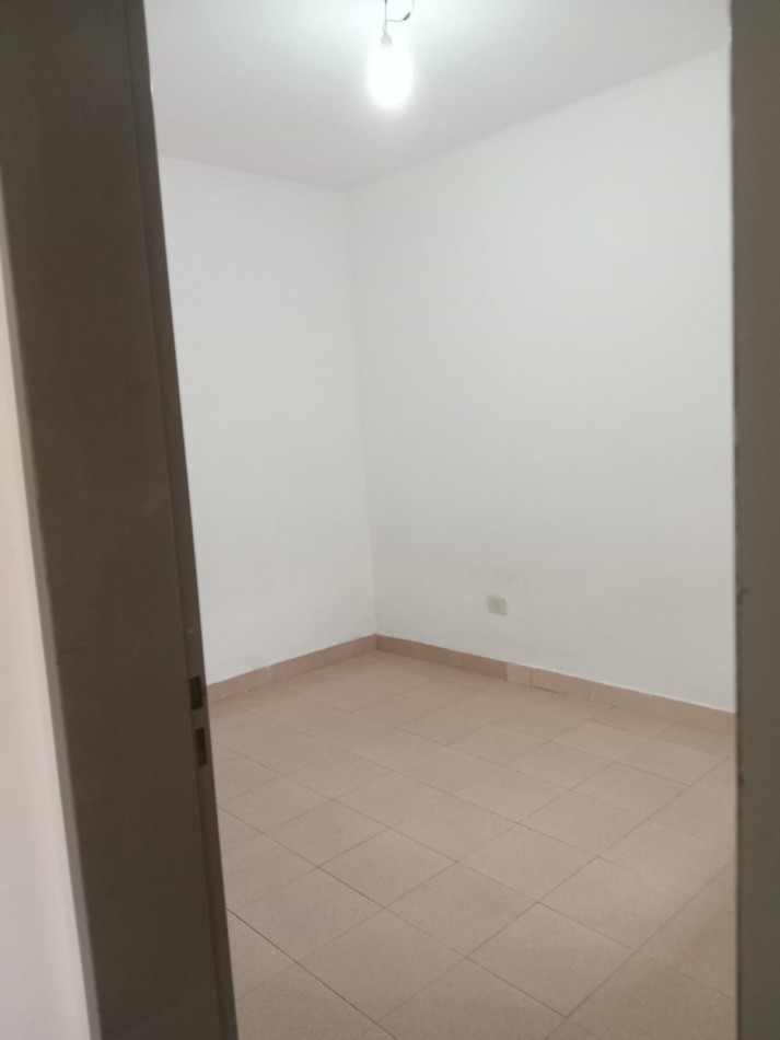 DOS AMBIENTES CON PATIO EN ALQUILER EN BELLA VISTA