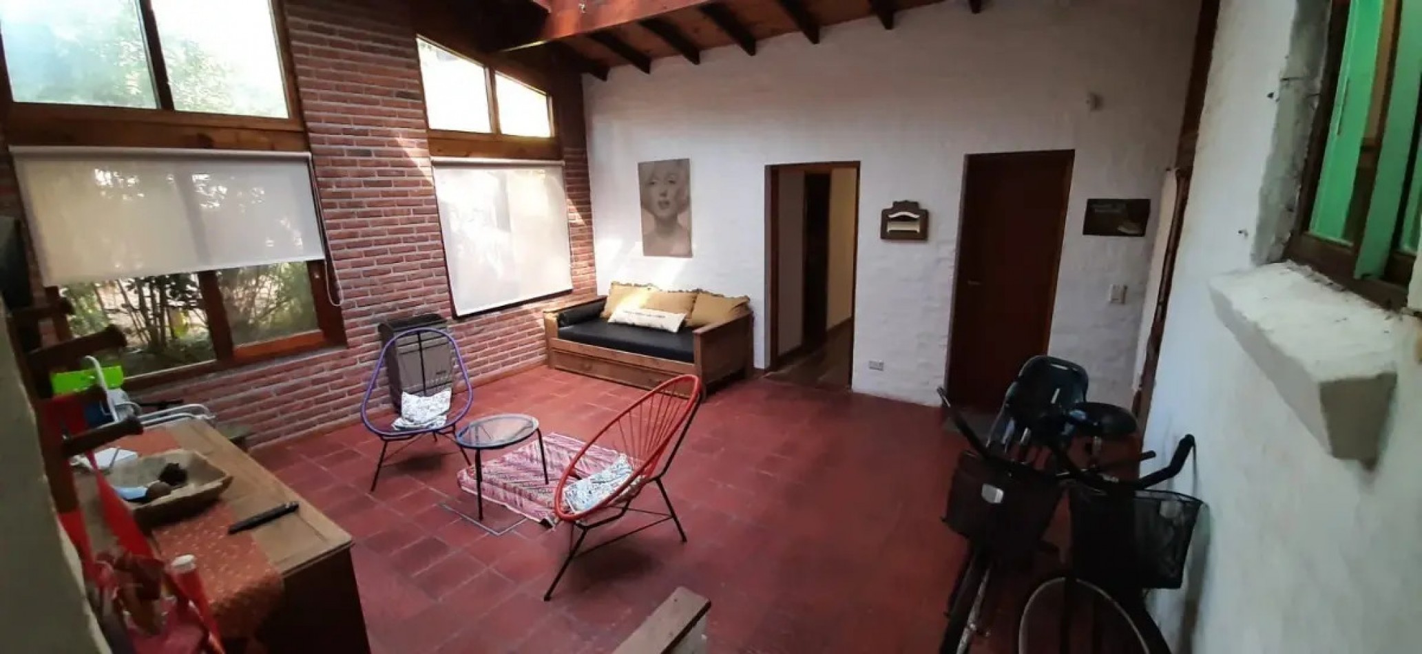 Excelente casa con pileta en el bosque de Carilo