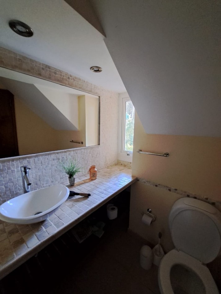 Esplendida casa en Carilo en excelente ubicacion.