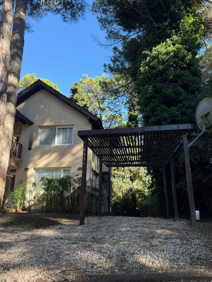 Esplendida casa en Carilo en excelente ubicacion.