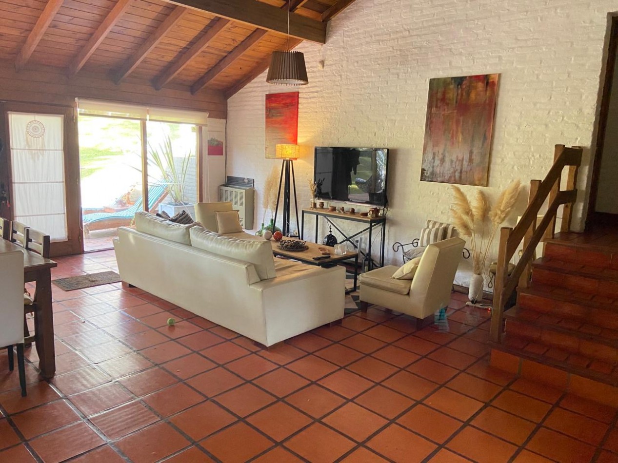 Lindisima casa en el bosque de Carilo