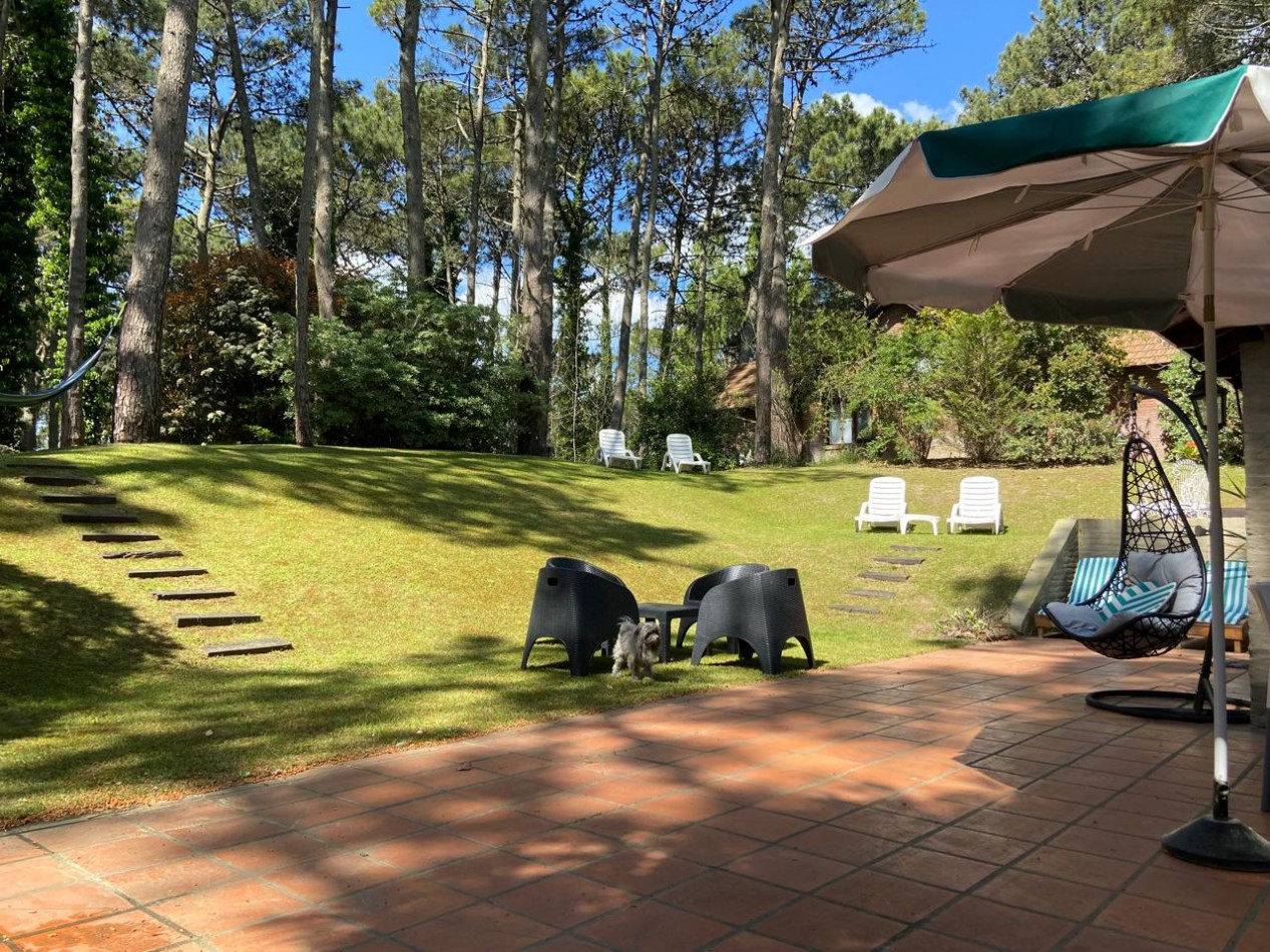 Lindisima casa en el bosque de Carilo