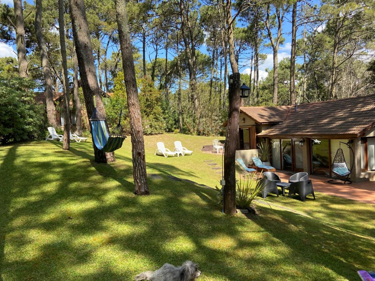 Lindisima casa en el bosque de Carilo
