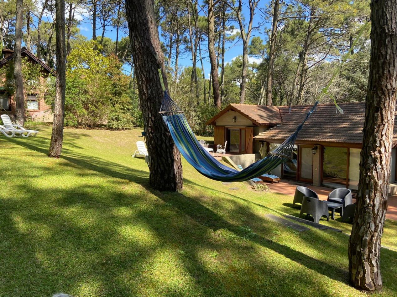 Lindisima casa en el bosque de Carilo