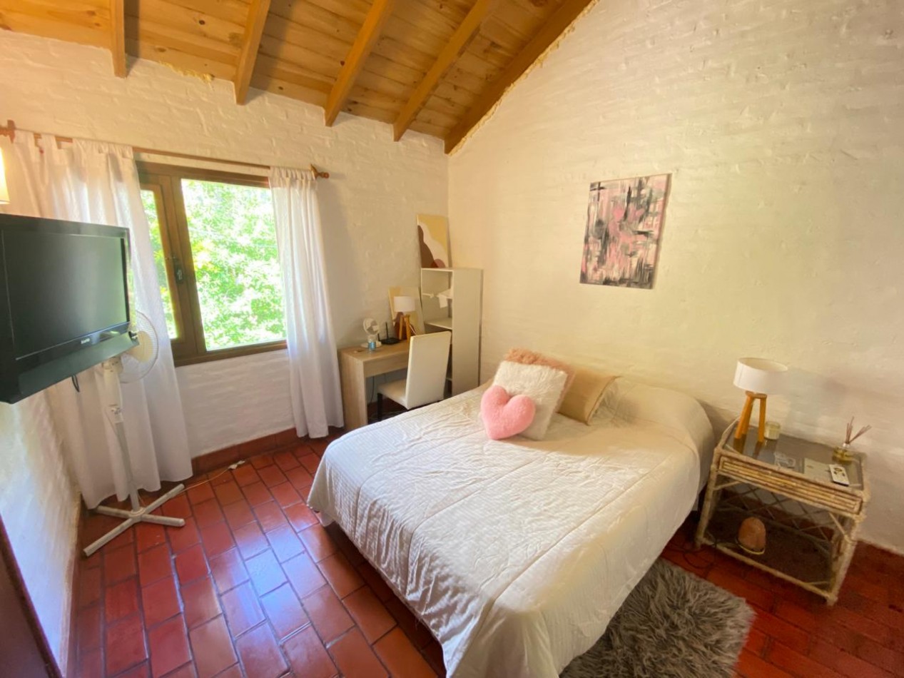 Lindisima casa en el bosque de Carilo