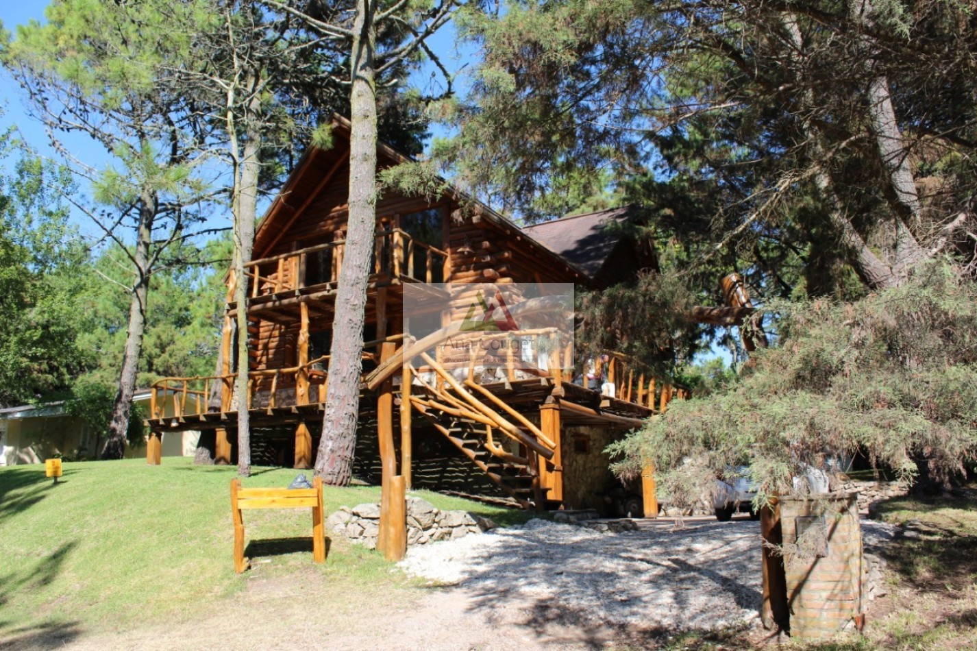 Calida cabaña de madera en Carilo para 6 personas  