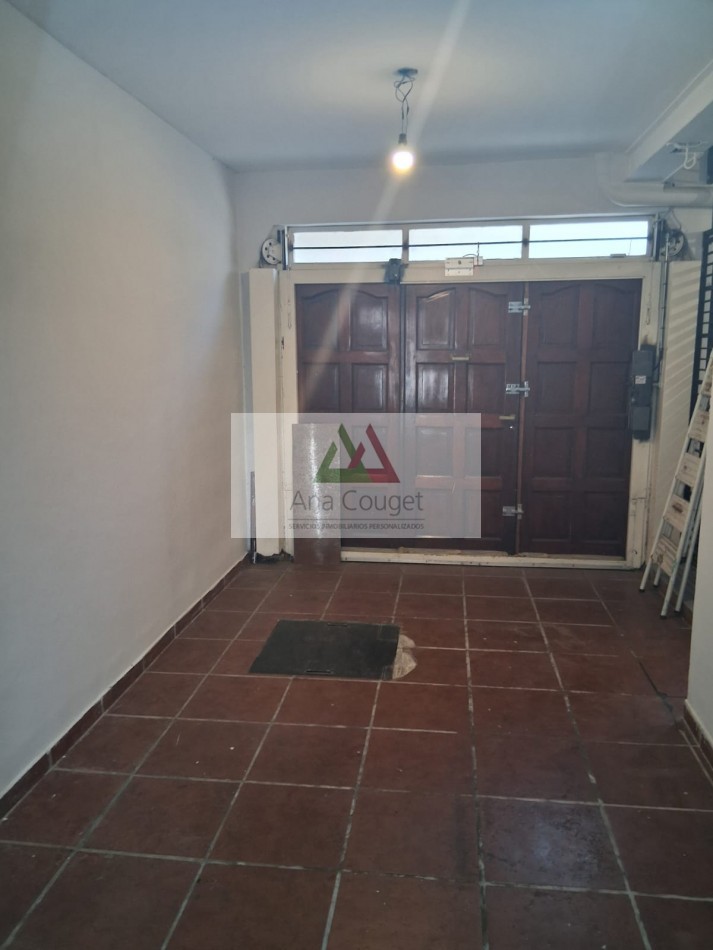 Hermosisima casa en Liniers, lista para entrar!