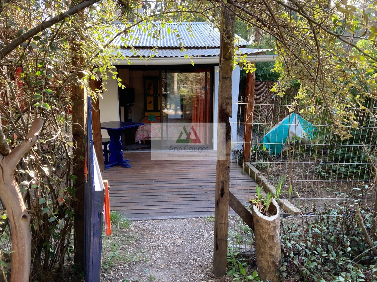 Hermosa casita del bosque, para disfrutar de la naturaleza en Carilo.