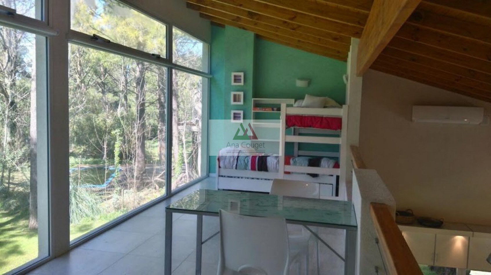 Impecable casa en pleno bosque