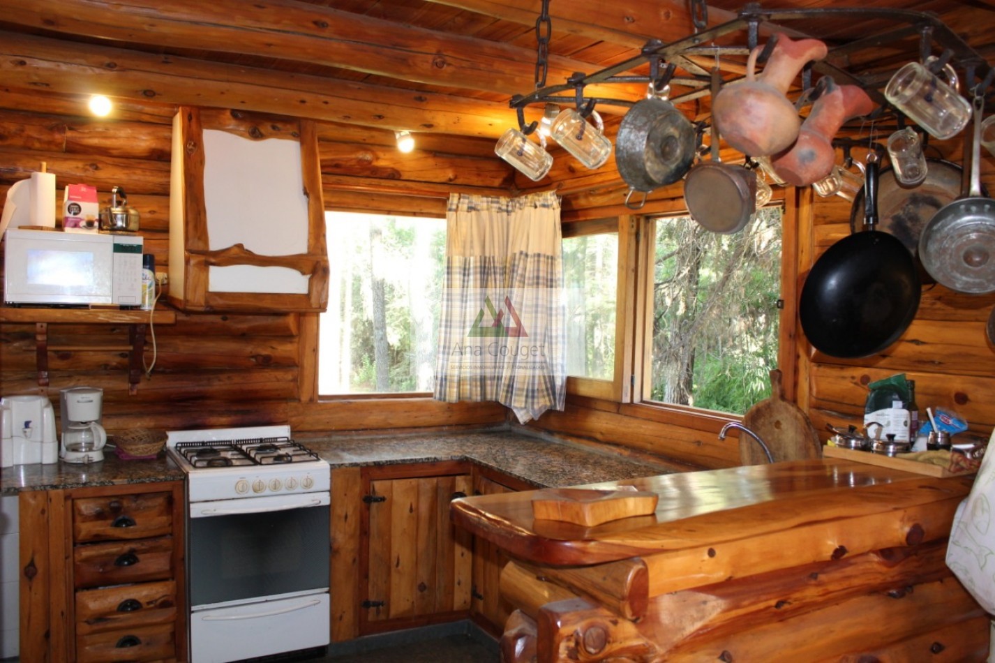 Calida cabaña de madera en Carilo para 6 personas  