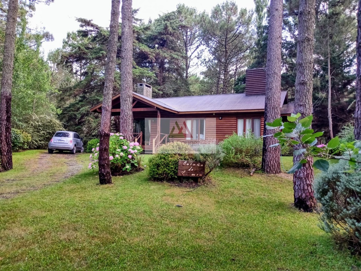 Pintoresca cabaña en el bosque de Carilo