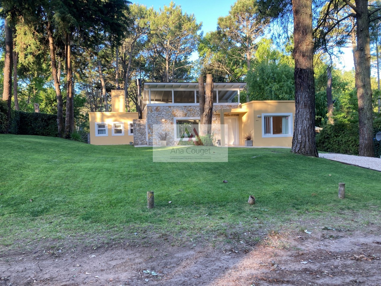 Muy linda casa para 4 personas cerca del golf con yacuzzi