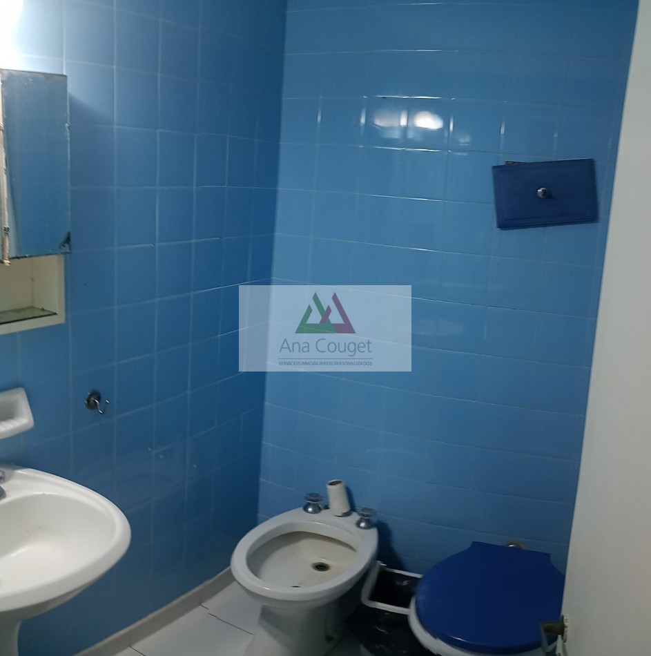 Departamento de 3 ambientes con cochera a 4 cuadras del mar en Pinamar Centro