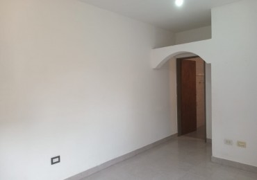 DOS AMBIENTES CON PATIO EN ALQUILER EN BELLA VISTA