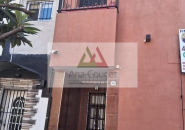 Hermosisima casa en Liniers, lista para entrar!